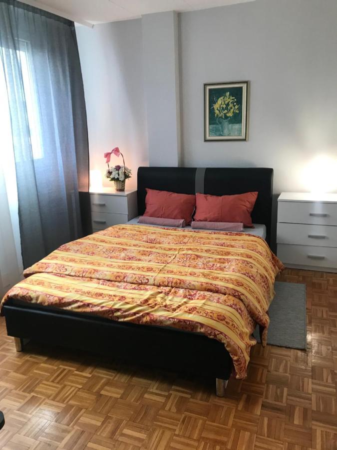 Dan I Noc Appartement Banja Luka Buitenkant foto